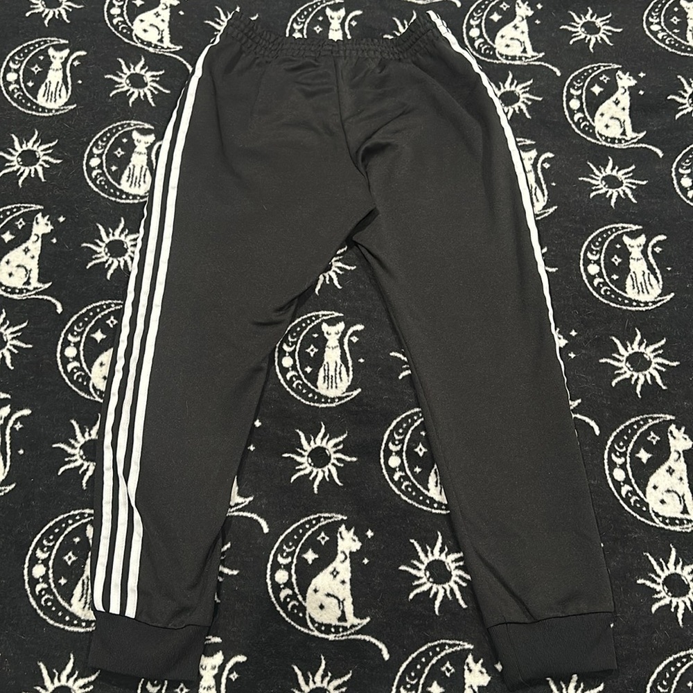 Adidas Trefoil Cuffed Jogger Track pants Slim. Size medium. - Picture 2 of 4
